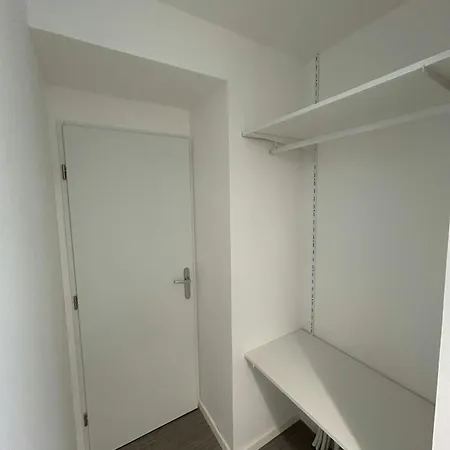 We Live In R - 203 Apartament *